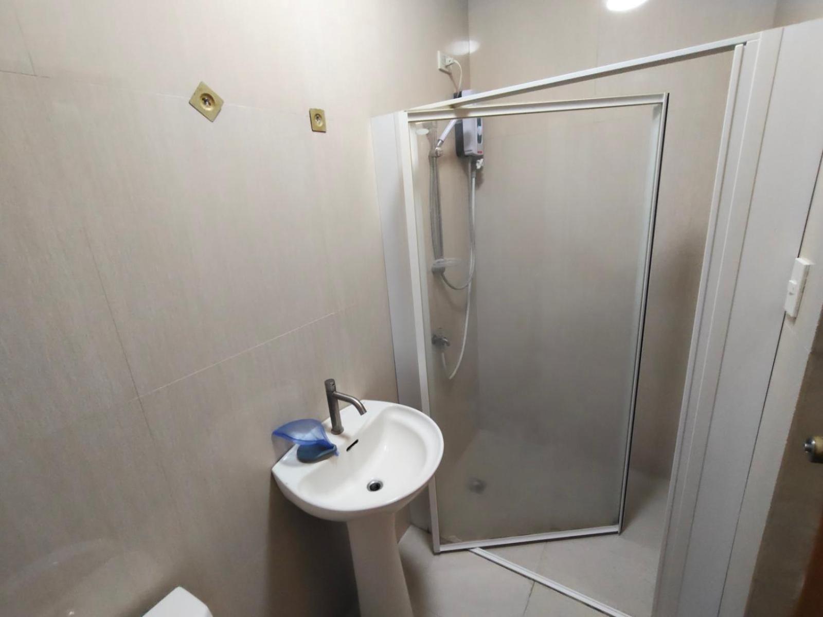 La Belladoza Near Airport 호텔 Paranaque City 외부 사진