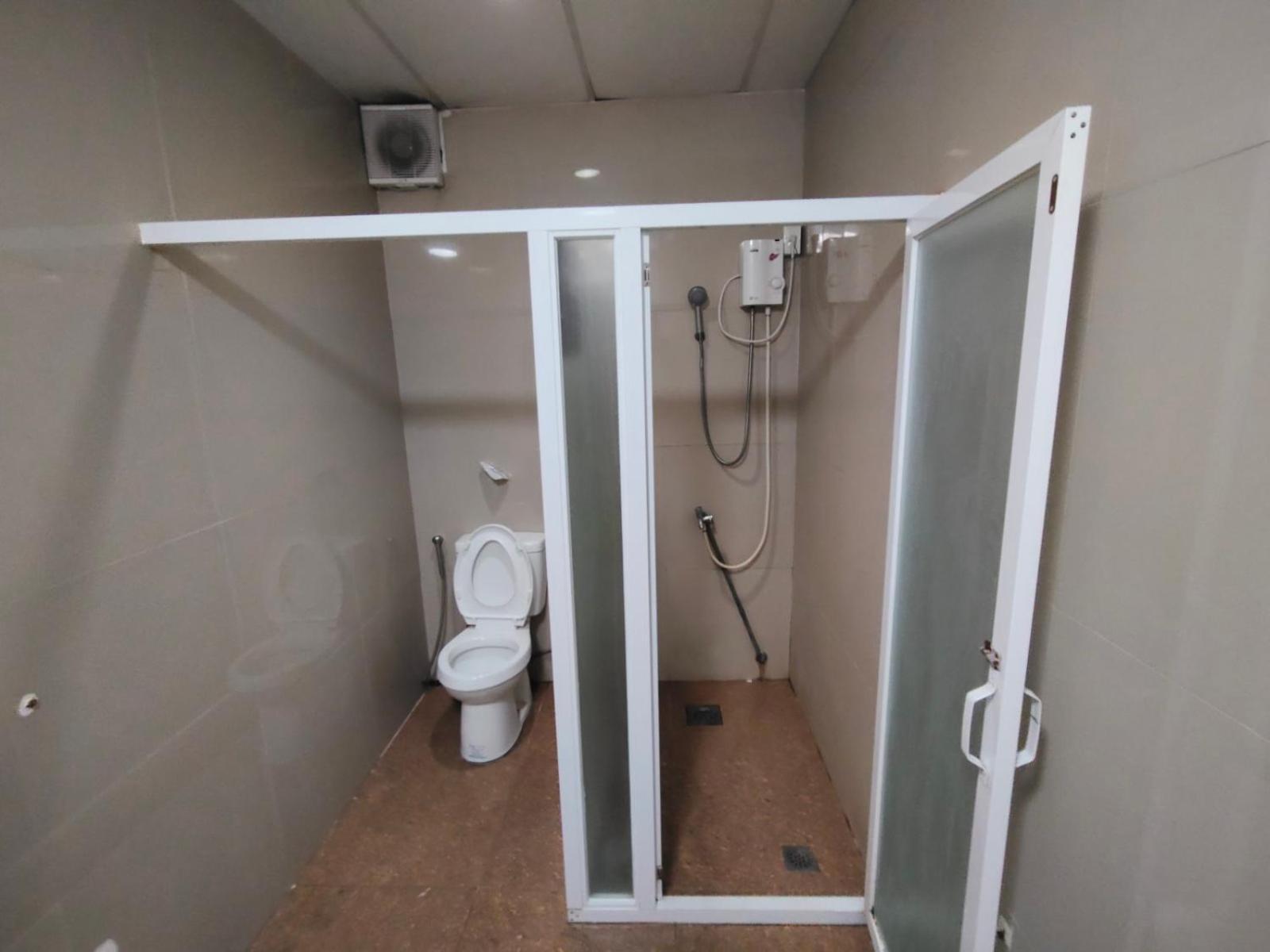 La Belladoza Near Airport 호텔 Paranaque City 외부 사진