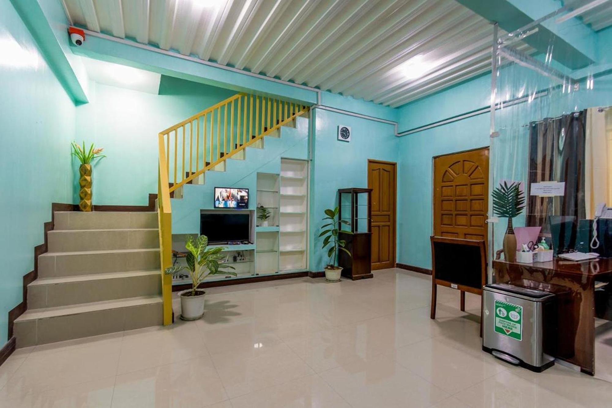 La Belladoza Near Airport 호텔 Paranaque City 외부 사진